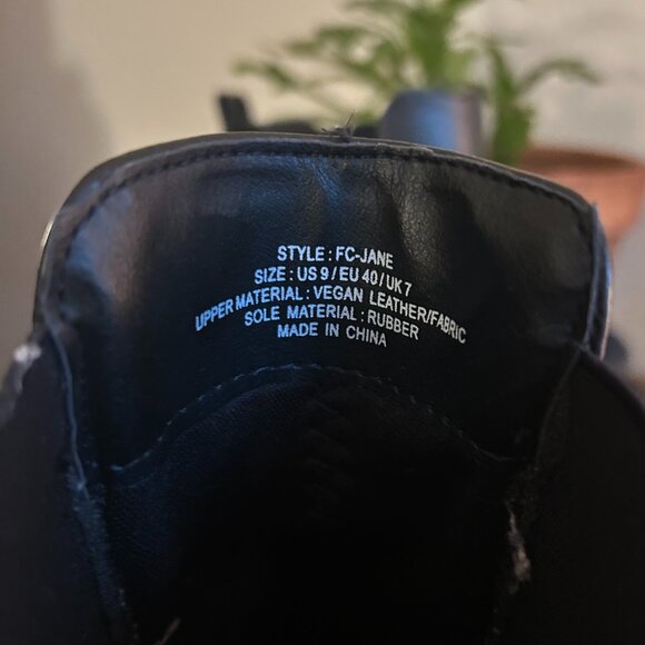 Sophisticated black French Connection chunky boots women's Size 9 - Picture 6 of 7